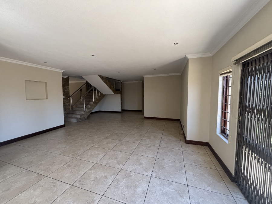 4 Bedroom Property for Sale in Hughes Gauteng