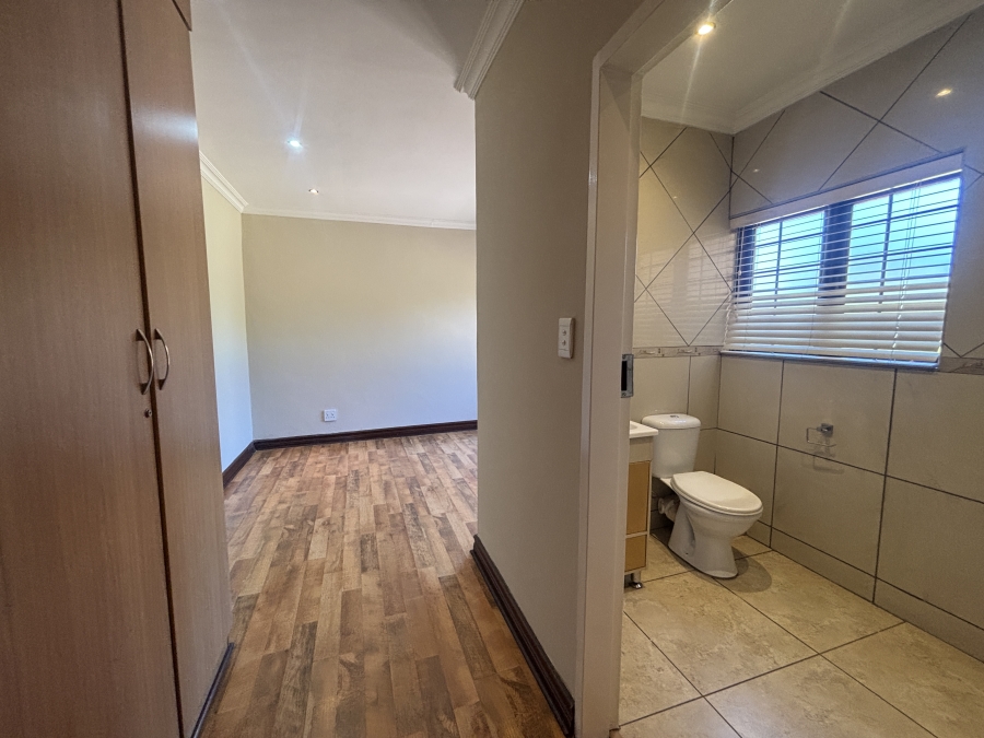 4 Bedroom Property for Sale in Hughes Gauteng