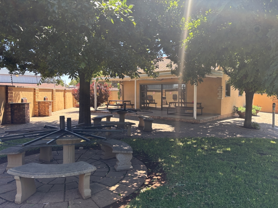 4 Bedroom Property for Sale in Hughes Gauteng