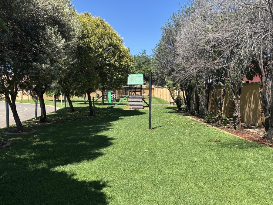 4 Bedroom Property for Sale in Hughes Gauteng