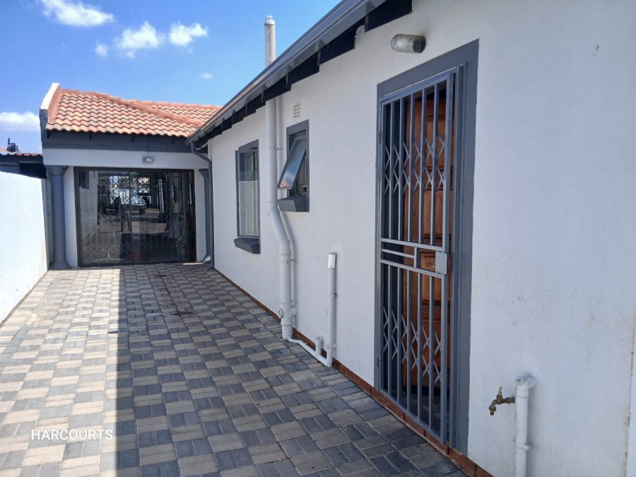 3 Bedroom Property for Sale in Mamelodi East Gauteng