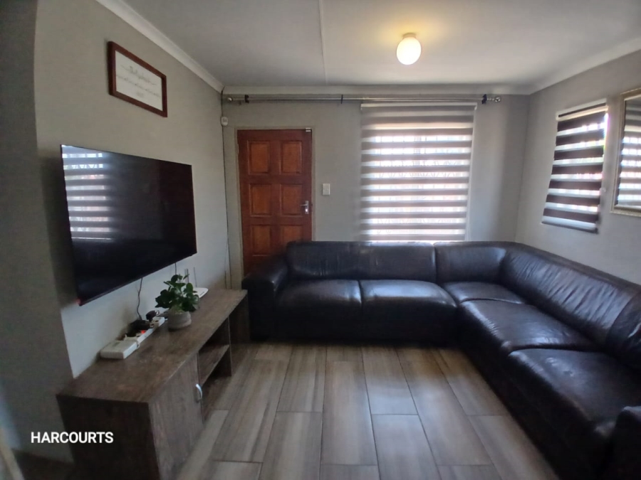 3 Bedroom Property for Sale in Mamelodi East Gauteng
