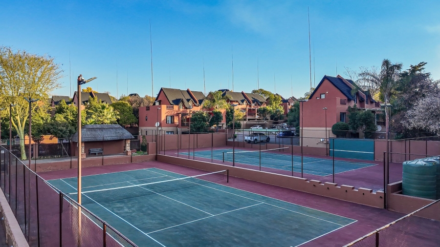 2 Bedroom Property for Sale in Magaliessig Gauteng