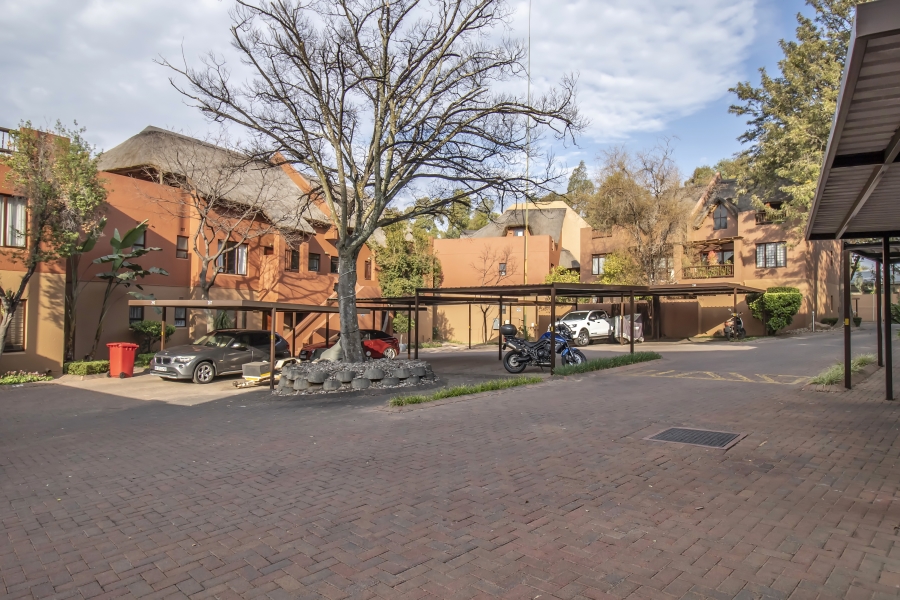 2 Bedroom Property for Sale in Magaliessig Gauteng