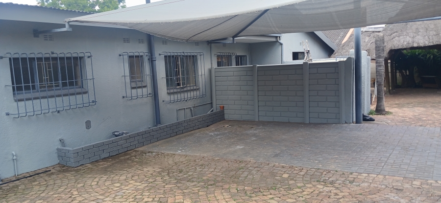 4 Bedroom Property for Sale in Raceview Gauteng