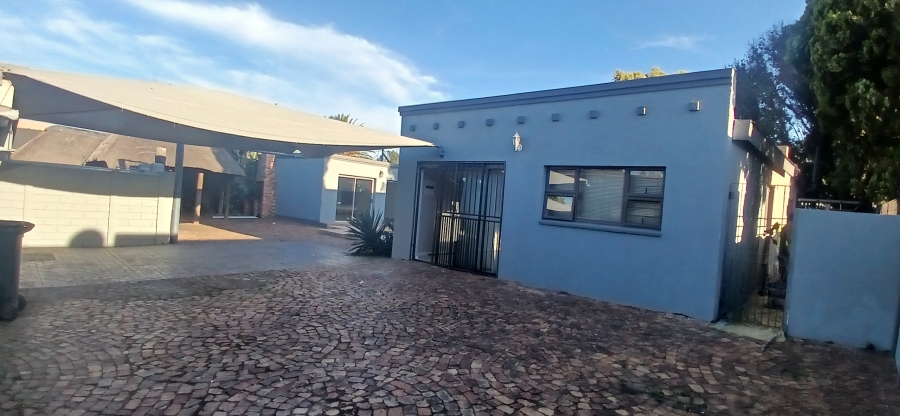 4 Bedroom Property for Sale in Raceview Gauteng