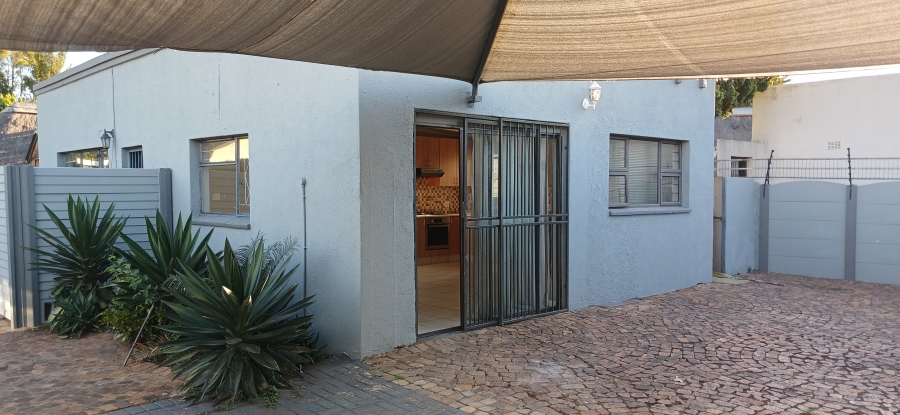 4 Bedroom Property for Sale in Raceview Gauteng