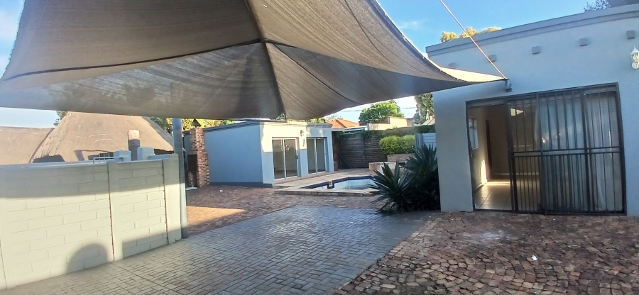 4 Bedroom Property for Sale in Raceview Gauteng