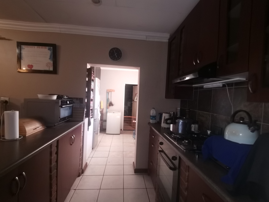 3 Bedroom Property for Sale in Vaaloewer Gauteng
