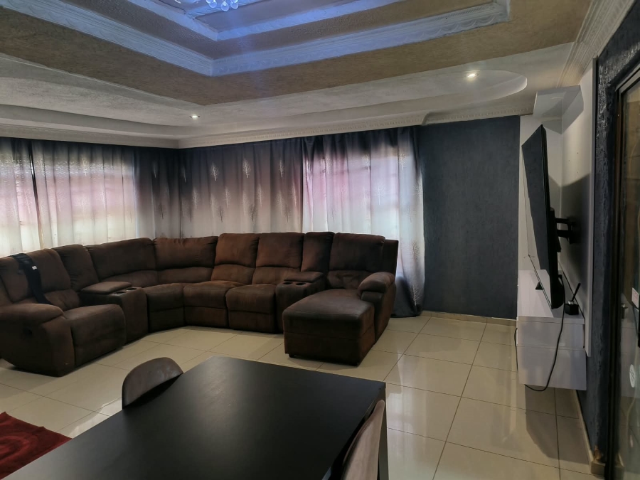 4 Bedroom Property for Sale in Spruit View Gauteng