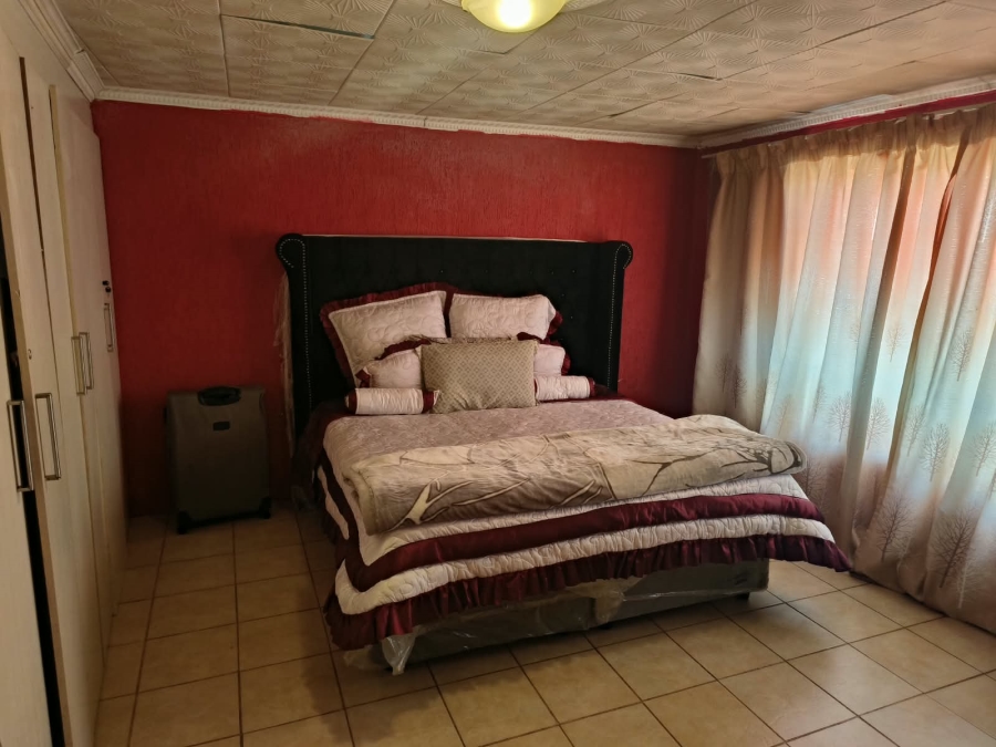 4 Bedroom Property for Sale in Spruit View Gauteng