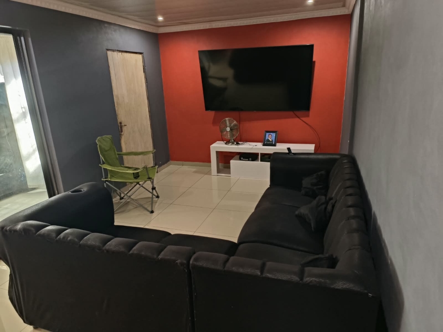 4 Bedroom Property for Sale in Spruit View Gauteng