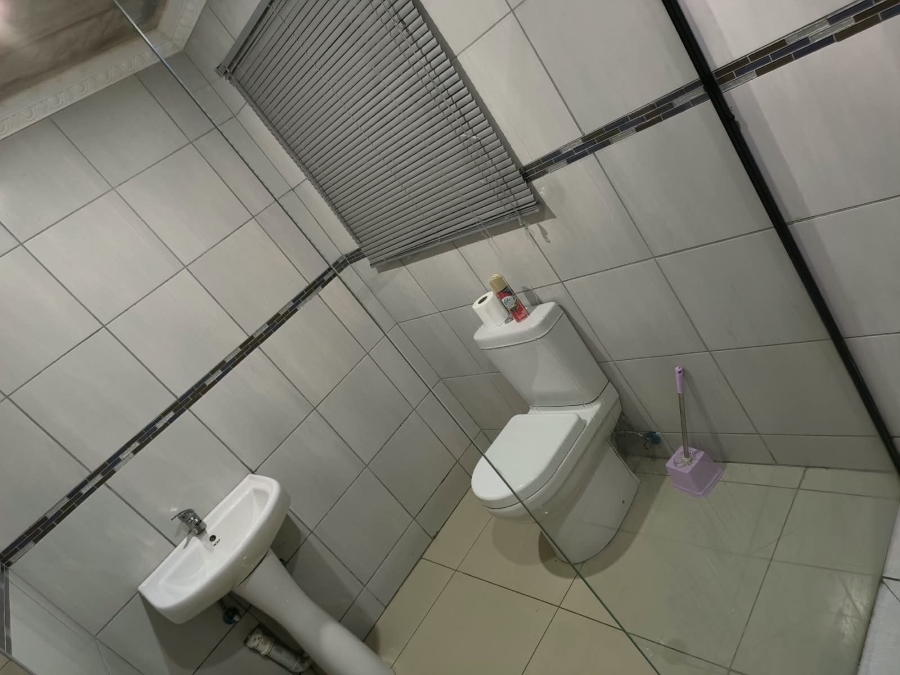 4 Bedroom Property for Sale in Spruit View Gauteng