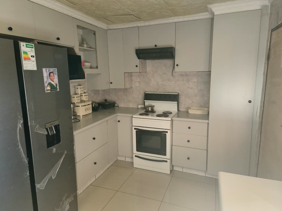 4 Bedroom Property for Sale in Spruit View Gauteng