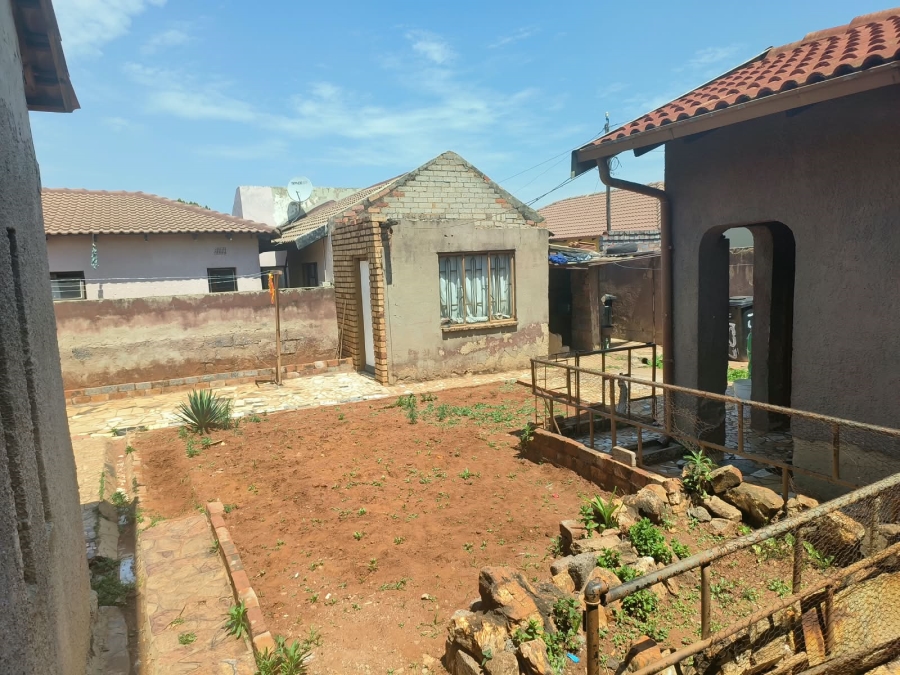 4 Bedroom Property for Sale in Spruit View Gauteng