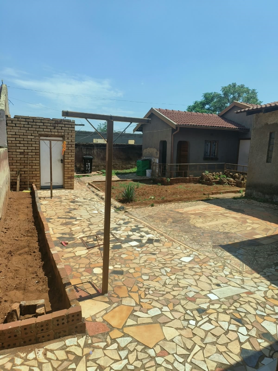 4 Bedroom Property for Sale in Spruit View Gauteng