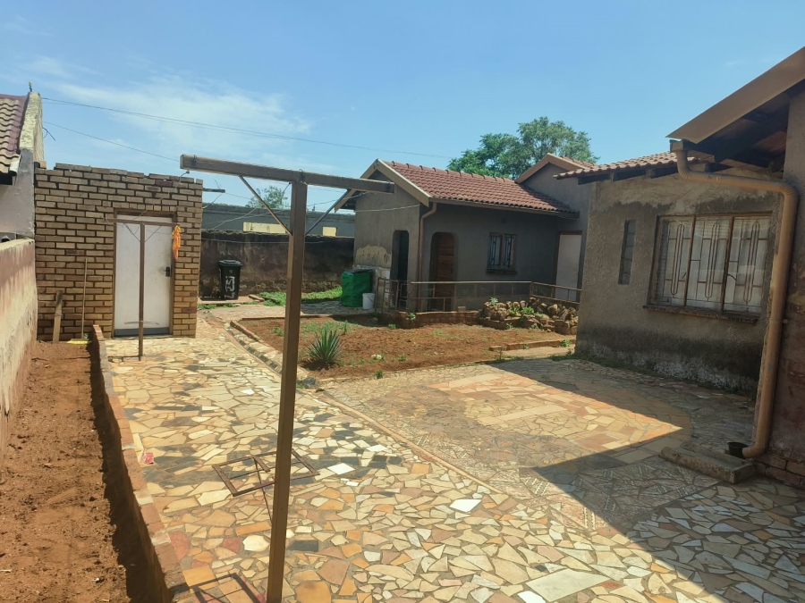 4 Bedroom Property for Sale in Spruit View Gauteng
