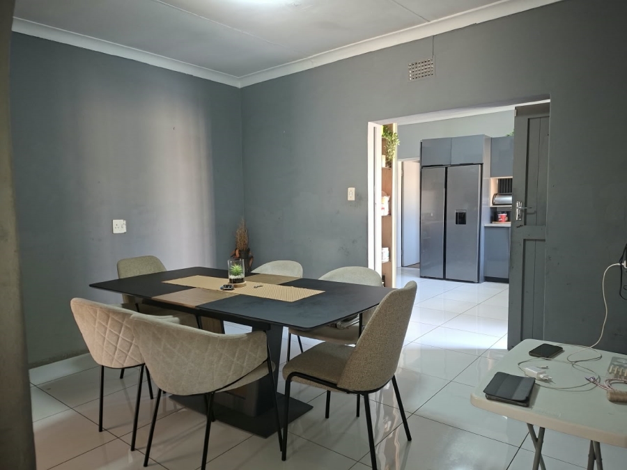 5 Bedroom Property for Sale in Three Rivers Gauteng
