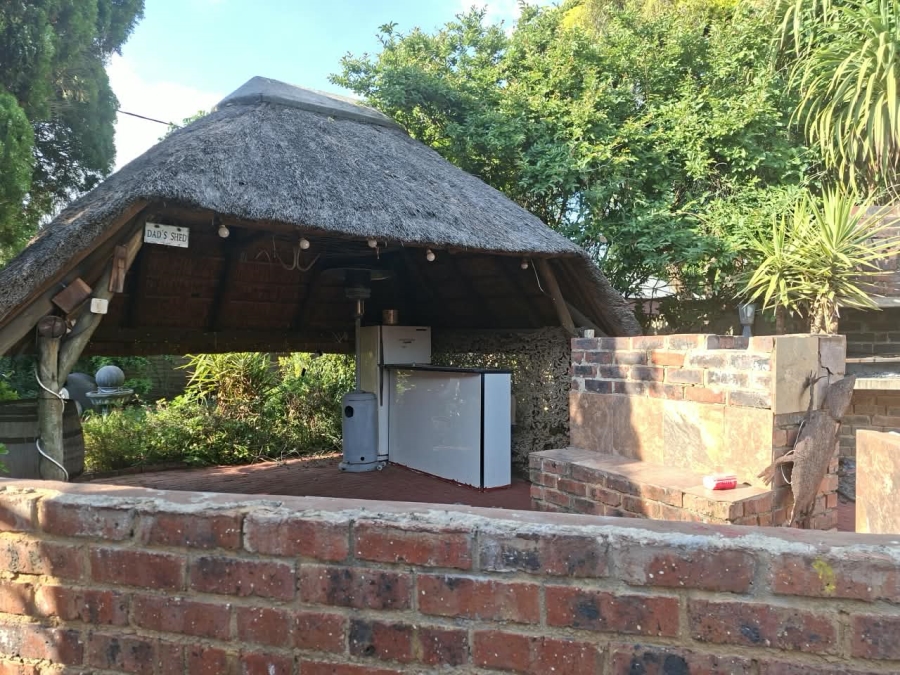 5 Bedroom Property for Sale in Three Rivers Gauteng