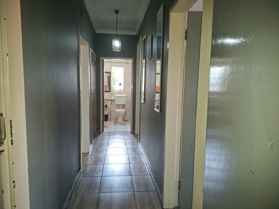 5 Bedroom Property for Sale in Three Rivers Gauteng