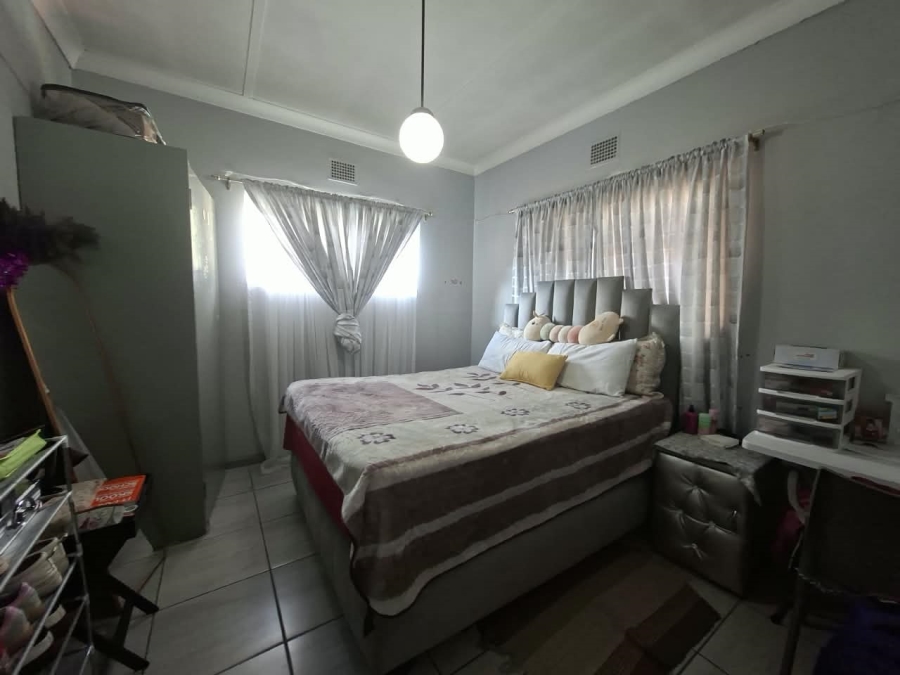 5 Bedroom Property for Sale in Three Rivers Gauteng