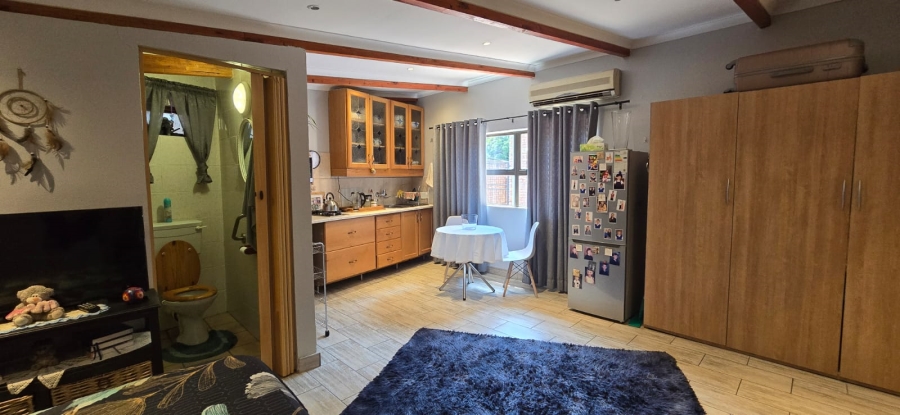 5 Bedroom Property for Sale in Clubview Gauteng
