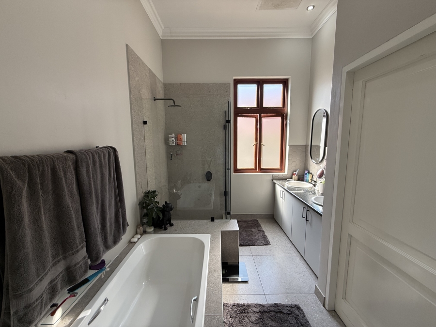 To Let 3 Bedroom Property for Rent in Heritage Hill Gauteng