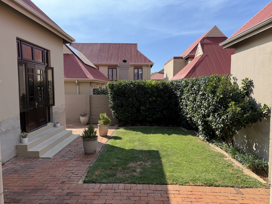 To Let 3 Bedroom Property for Rent in Heritage Hill Gauteng