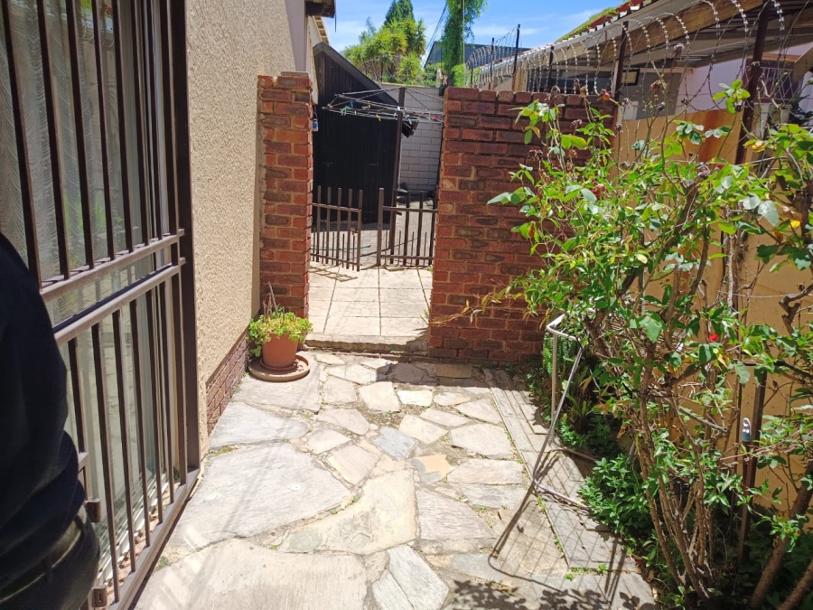 4 Bedroom Property for Sale in Alan Manor Gauteng