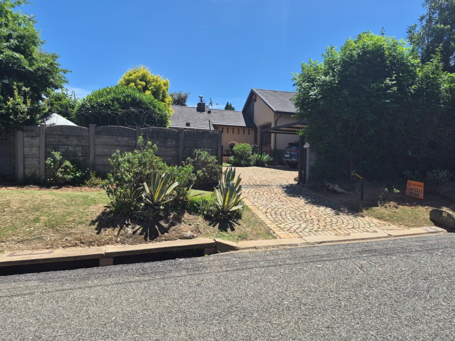 4 Bedroom Property for Sale in Alan Manor Gauteng
