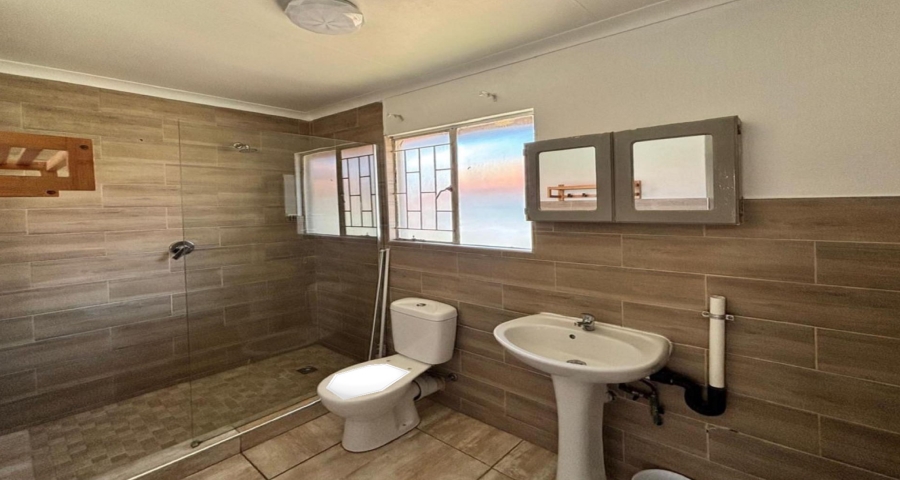 1 Bedroom Property for Sale in Glen Marais Gauteng