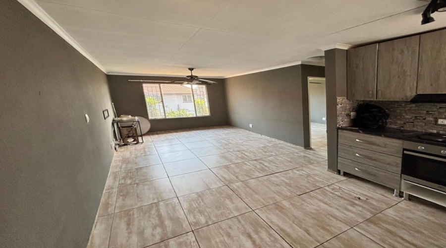 1 Bedroom Property for Sale in Glen Marais Gauteng