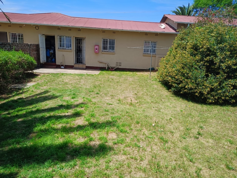 1 Bedroom Property for Sale in Crown Gardens Gauteng
