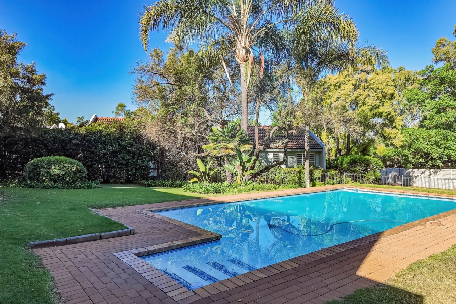 2 Bedroom Property for Sale in Magaliessig Gauteng