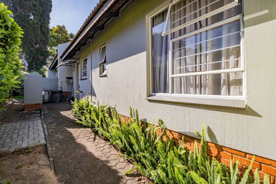 2 Bedroom Property for Sale in Magaliessig Gauteng