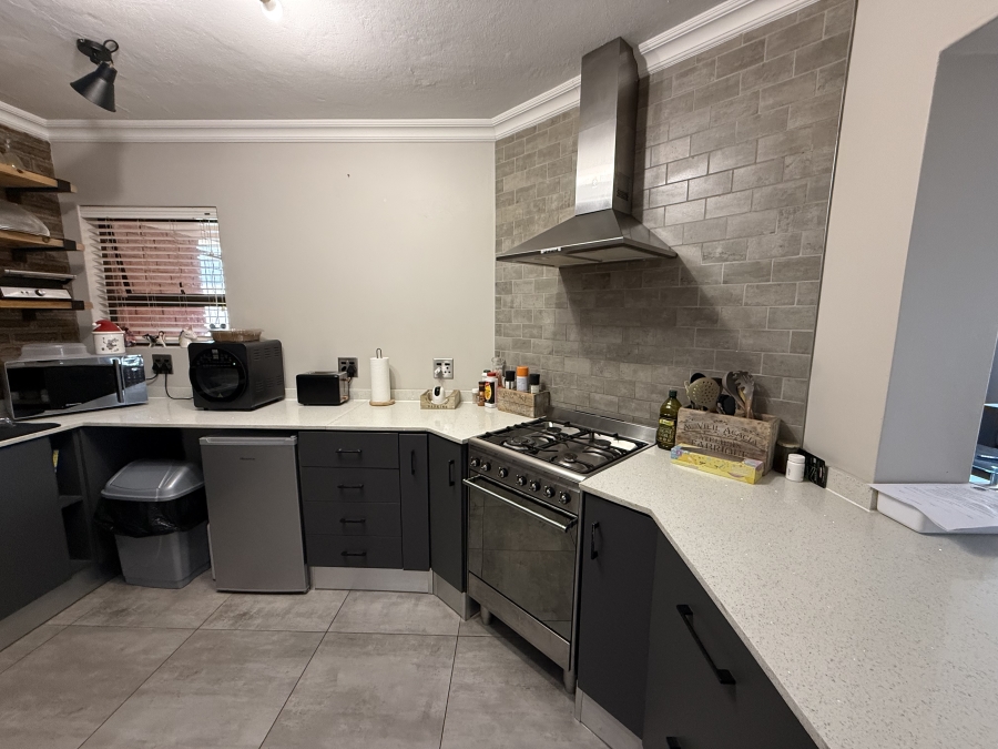 To Let 3 Bedroom Property for Rent in Candlewoods Country Estate Gauteng