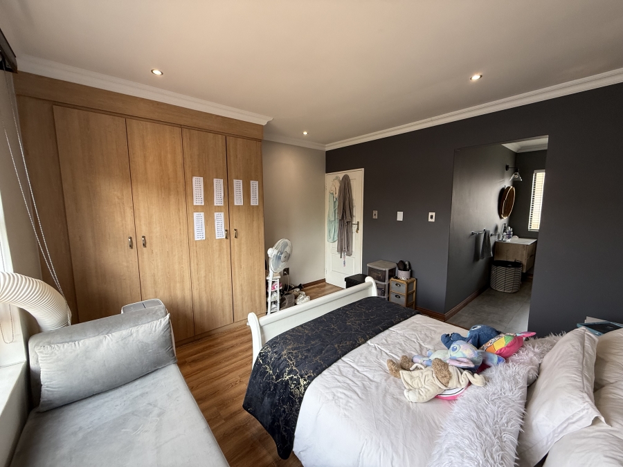 To Let 3 Bedroom Property for Rent in Candlewoods Country Estate Gauteng
