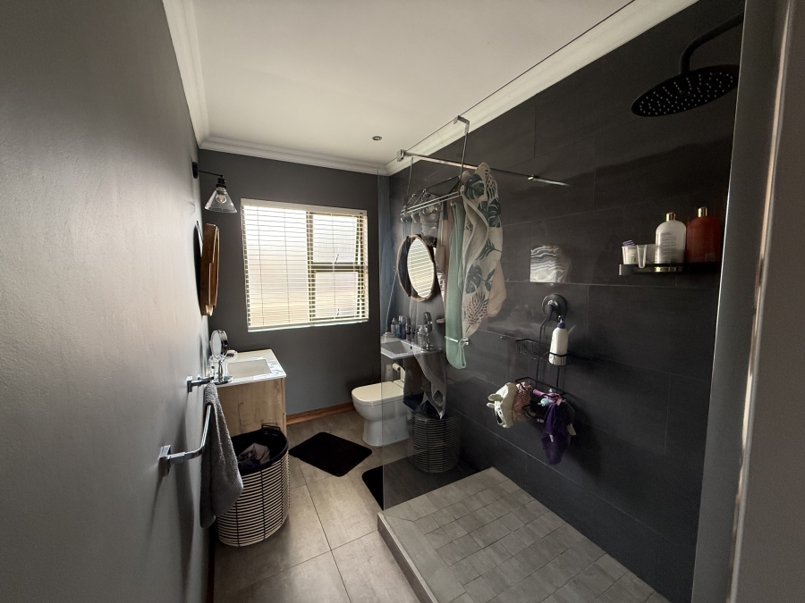To Let 3 Bedroom Property for Rent in Candlewoods Country Estate Gauteng