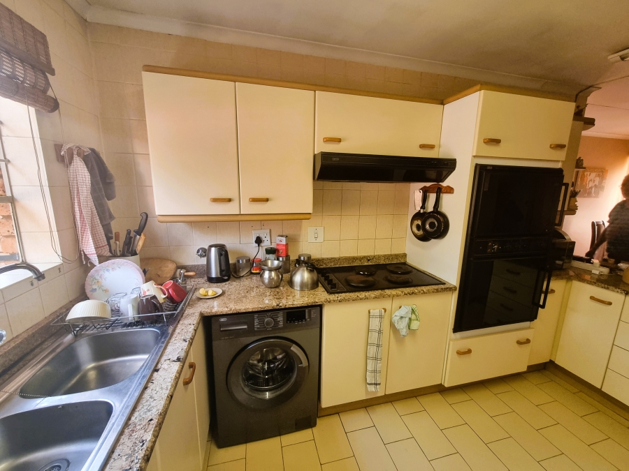 3 Bedroom Property for Sale in Die Wilgers Gauteng