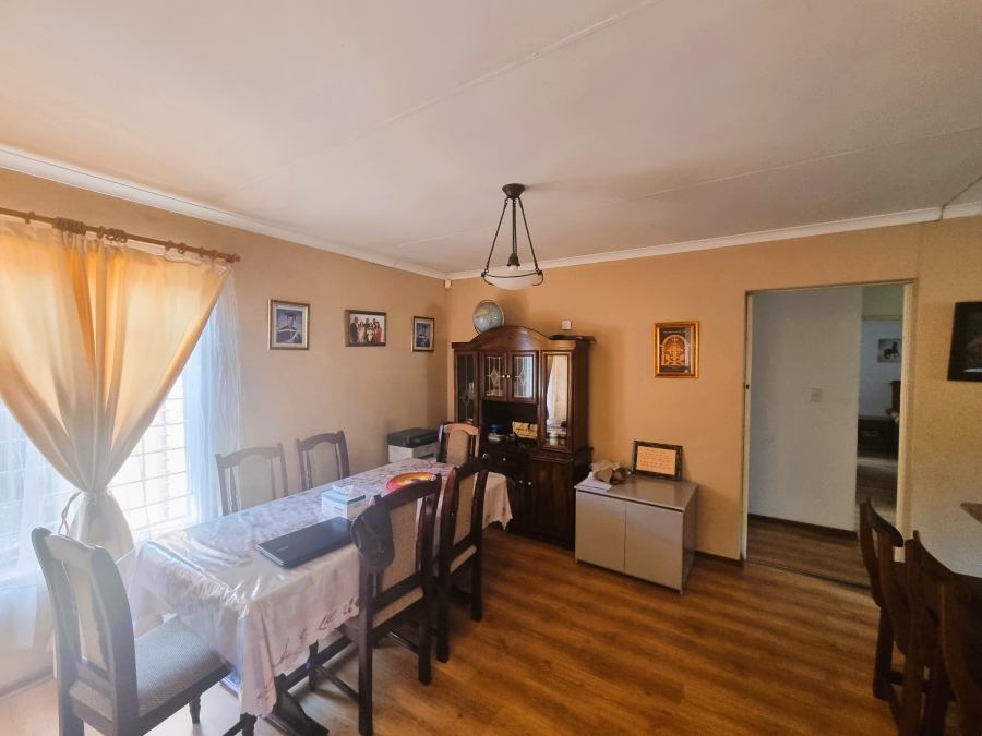 3 Bedroom Property for Sale in Die Wilgers Gauteng