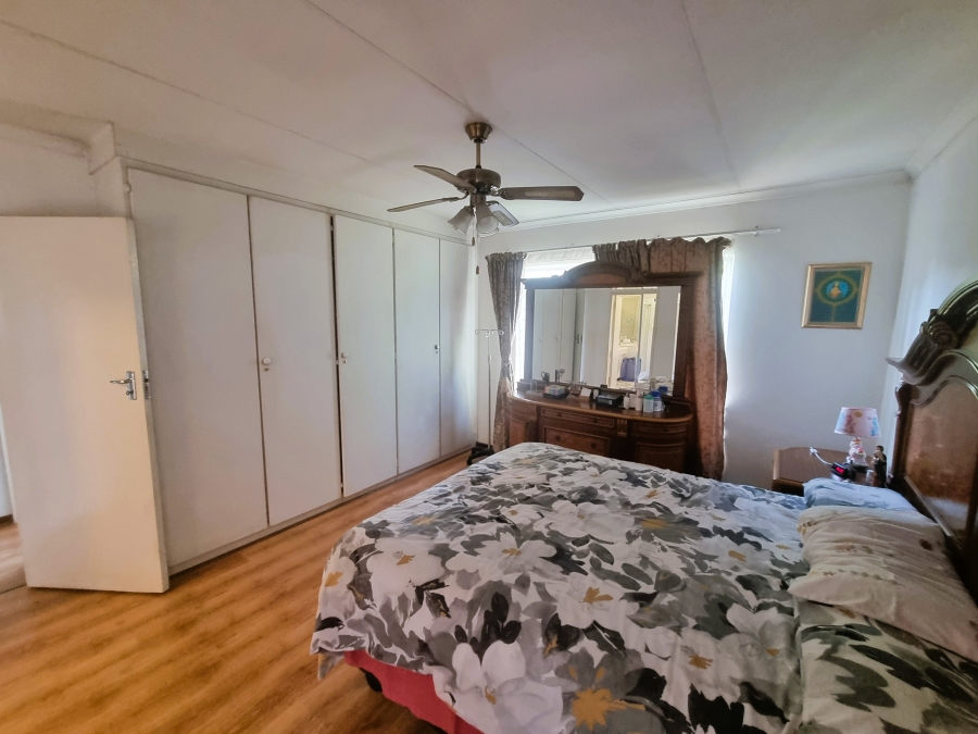 3 Bedroom Property for Sale in Die Wilgers Gauteng