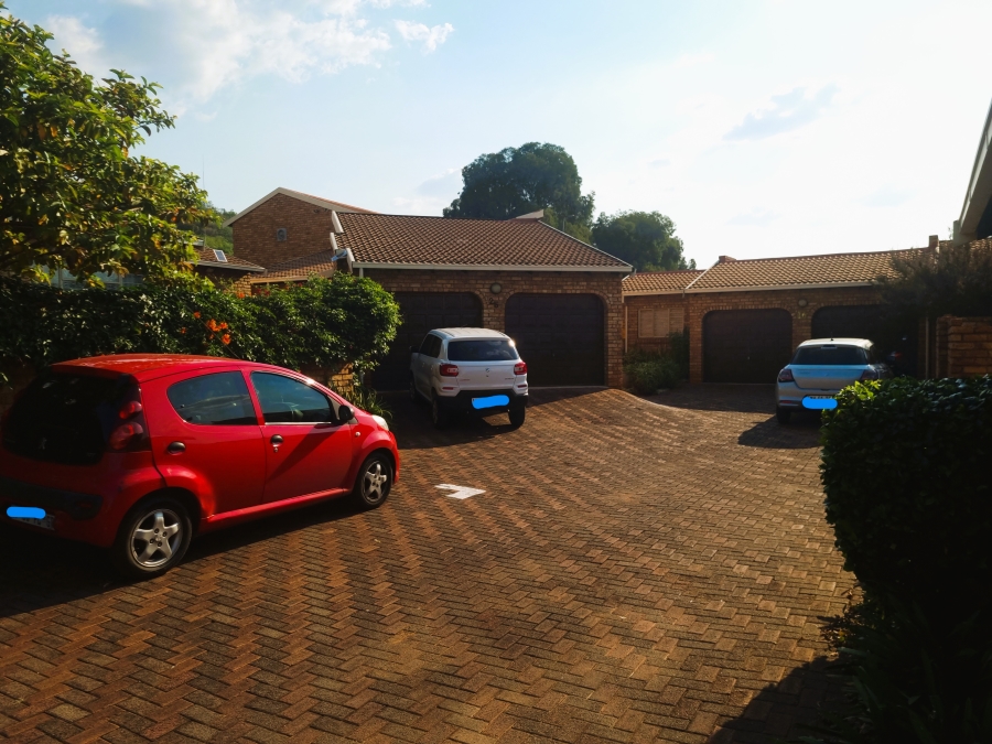 3 Bedroom Property for Sale in Die Wilgers Gauteng