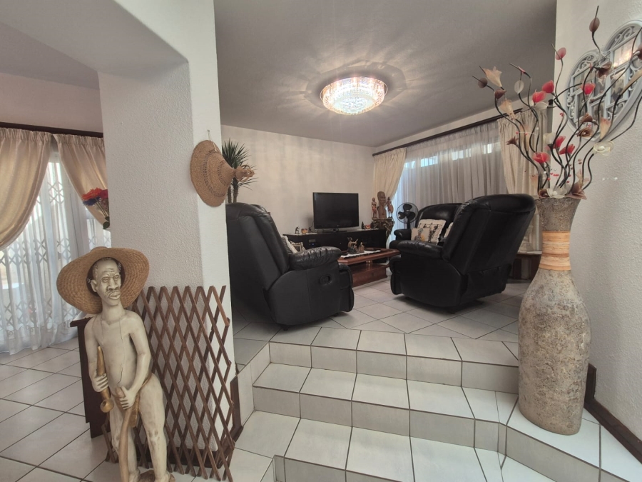 3 Bedroom Property for Sale in Bassonia Gauteng