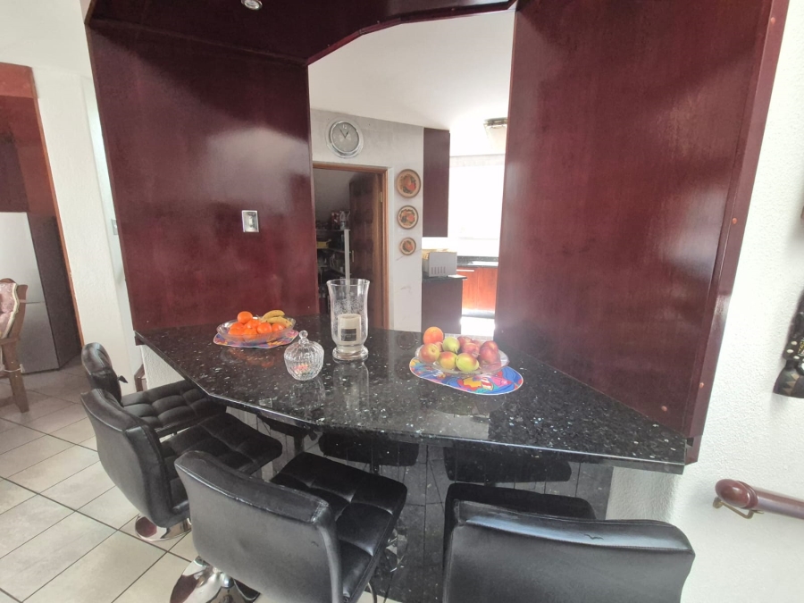 3 Bedroom Property for Sale in Bassonia Gauteng