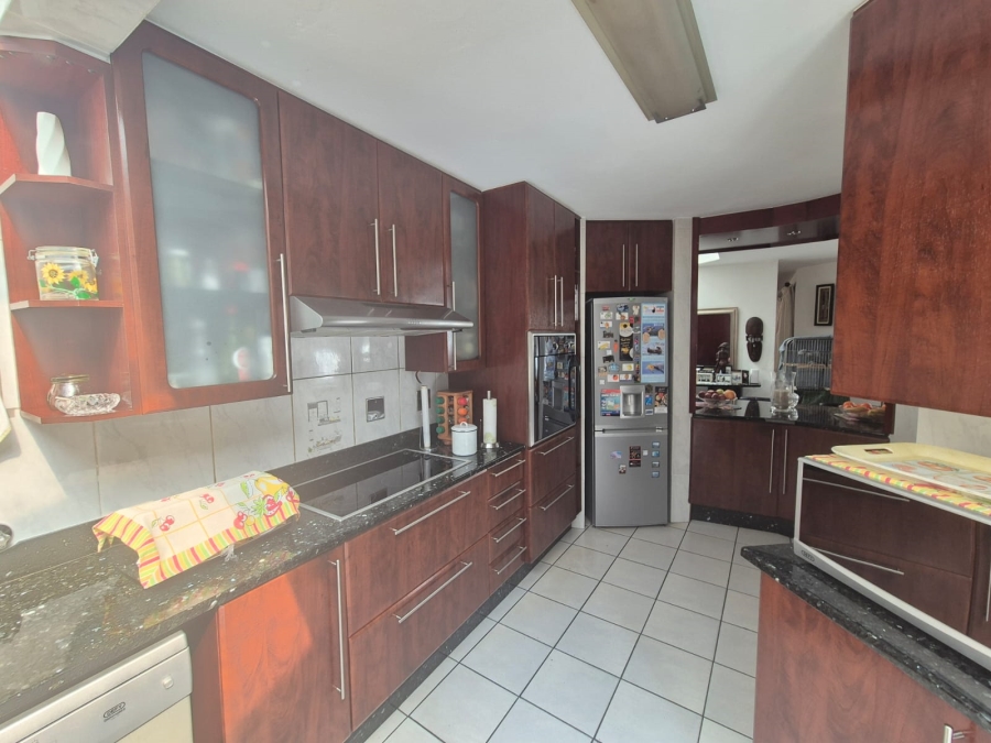 3 Bedroom Property for Sale in Bassonia Gauteng