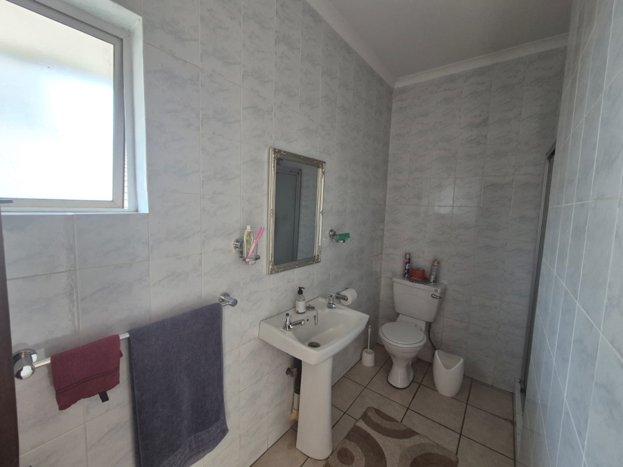 3 Bedroom Property for Sale in Bassonia Gauteng