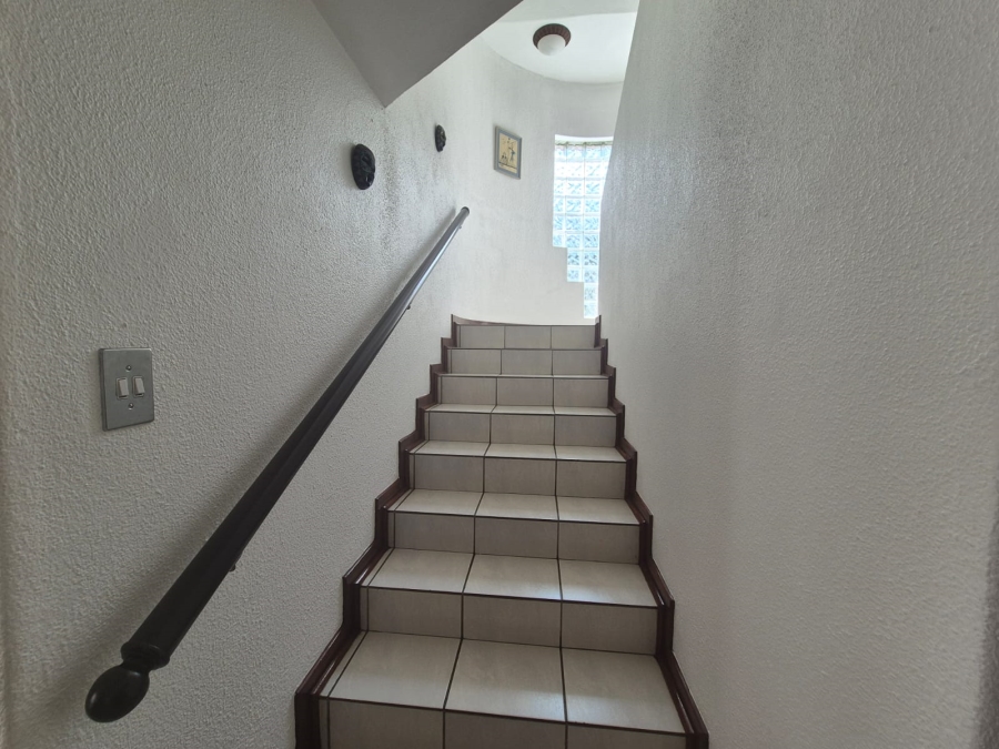 3 Bedroom Property for Sale in Bassonia Gauteng