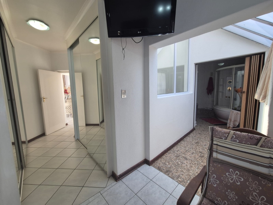 3 Bedroom Property for Sale in Bassonia Gauteng
