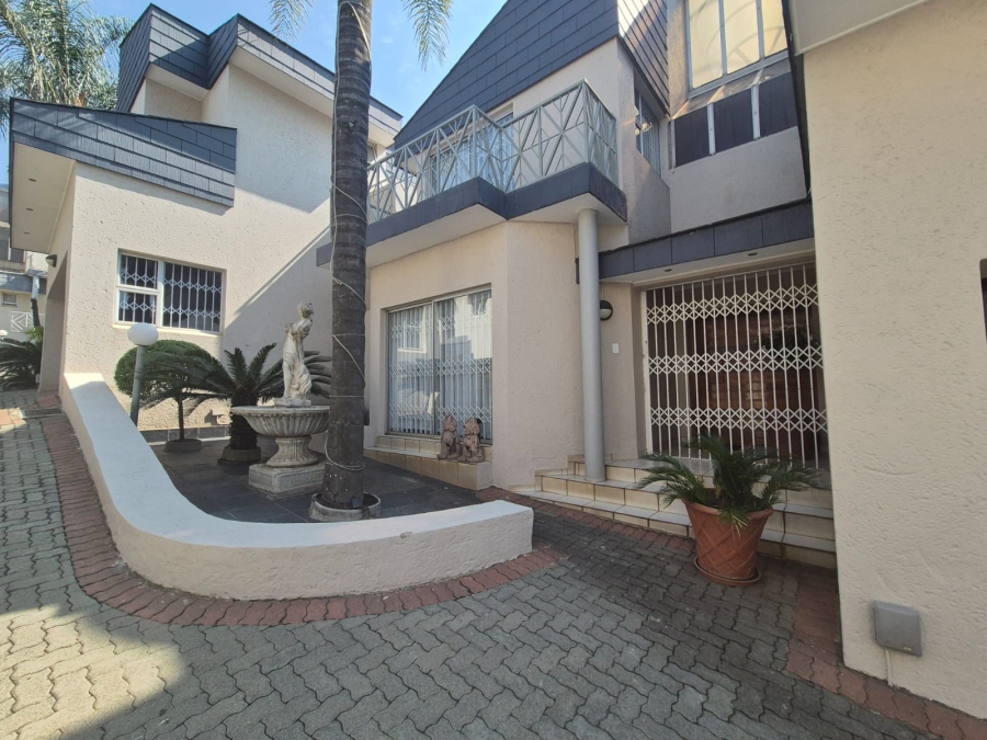3 Bedroom Property for Sale in Bassonia Gauteng