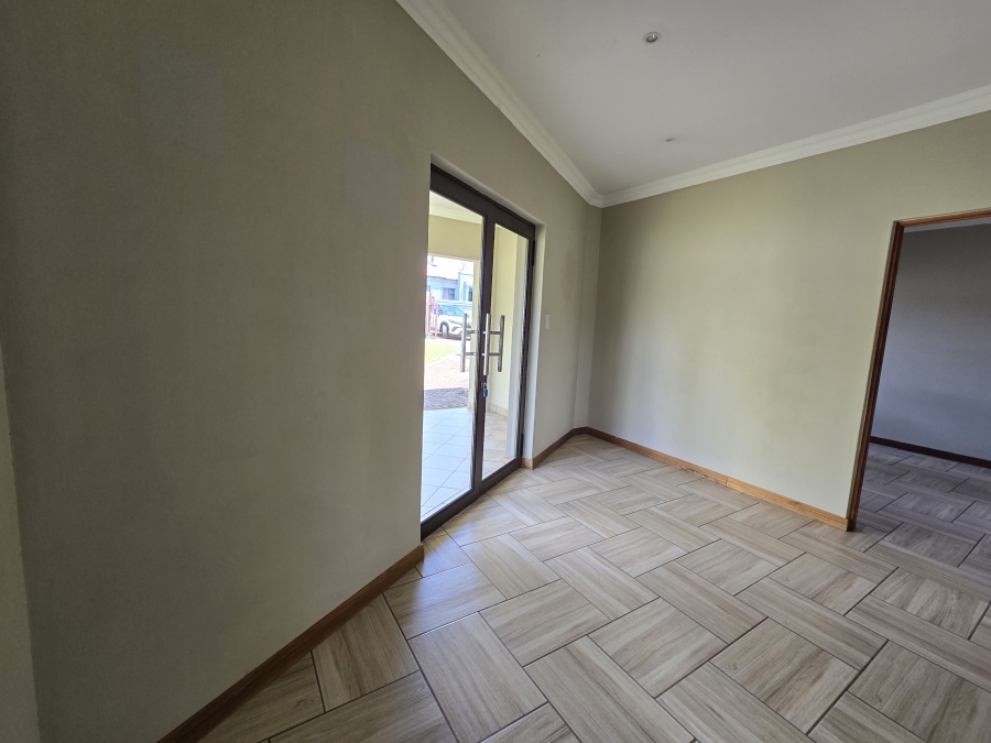 4 Bedroom Property for Sale in Pebble Rock Golf Village Gauteng